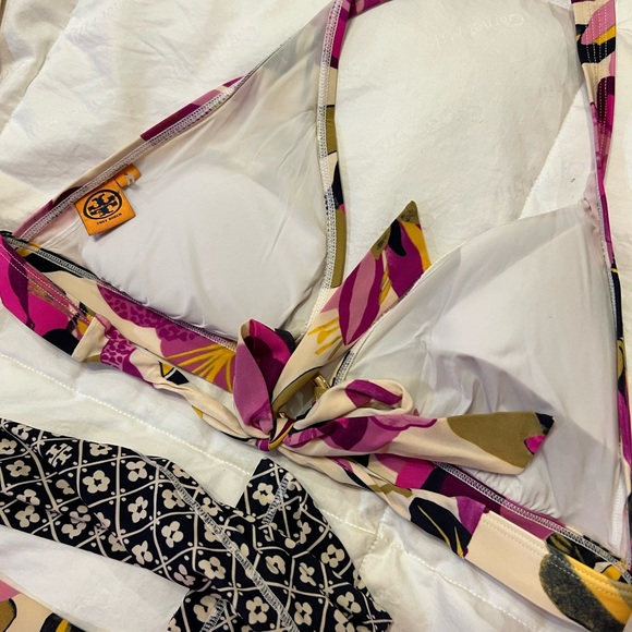 5 piece Tory Burch Swim ensemble:rash guard, flip flops, 2 bikini tops, 1 bottom - Picture 10 of 15